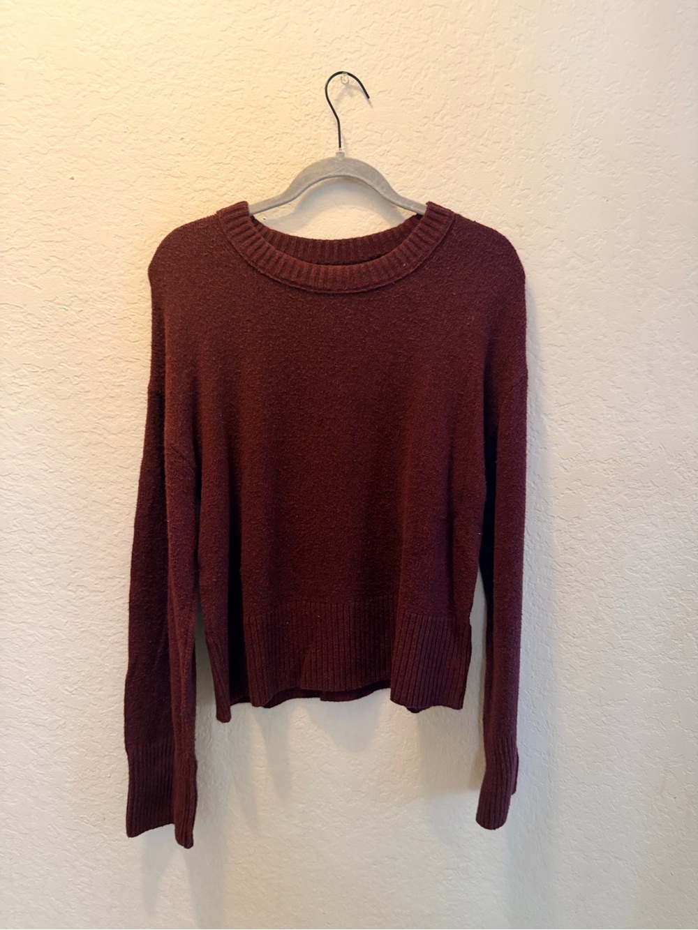 GAP Women's  Sweater and Lounge Pants Set in Burgundy